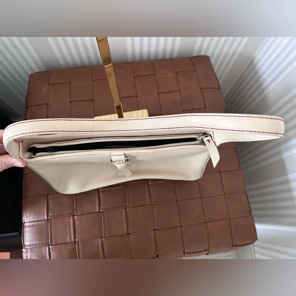 Ann Taylor Vintage Genuine Leather Handbag Cream w/Contrast Red Stitching - Picture 9 of 9